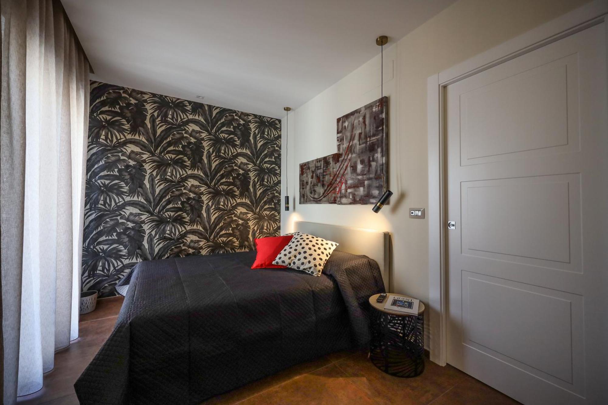 Visconti 46 Central Apartments Бари Екстериор снимка